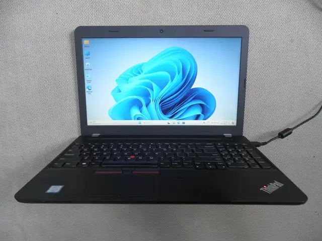 Lenovo ThinkPad E560 i5-6th gen, Laptop