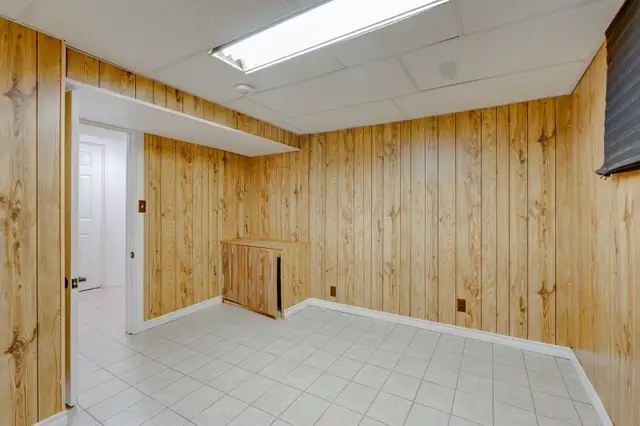 Lower 2b1b unit available for lease near central Windsor - Photo 6