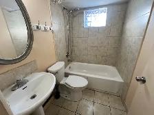 one bedroom unit in 4plxe - Photo 3