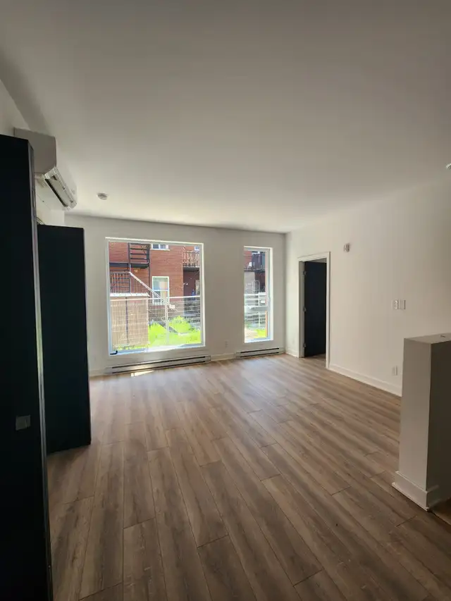 Superbe 5 ½ sur deux niveaux – À deux pas du métro Charlevoix - Photo 5