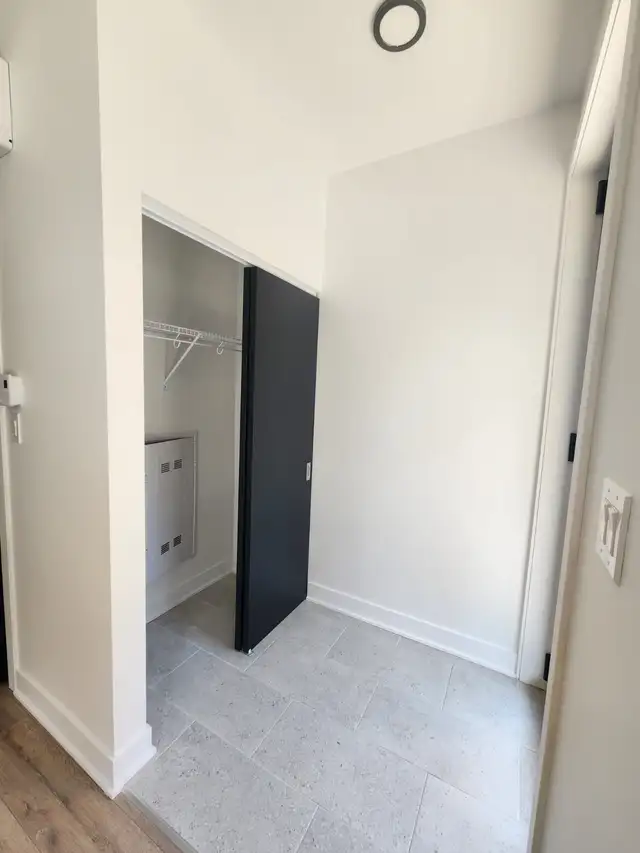 Superbe 5 ½ sur deux niveaux – À deux pas du métro Charlevoix - Photo 7