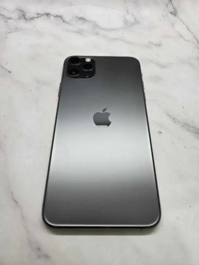 iPhone 11 Pro Max 64GB 87% Battery