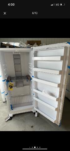 18 cu Ft Upright Freezer (BRAND NEW) - Photo 6