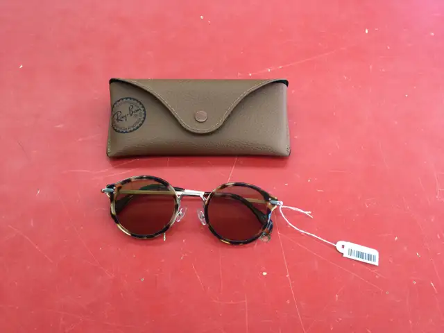 lunette de soleil Céline