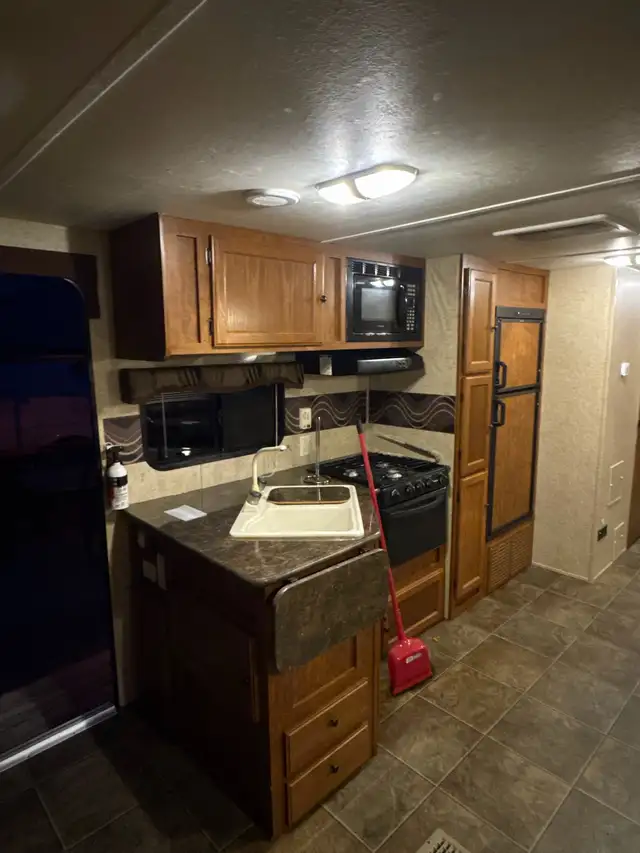 2013 ALJO Camping Trailer On Site - Photo 6