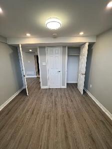 2 Bedroom Den Legal Basement (int. Mississauga Rd/Financial Dr) - Photo 4