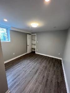2 Bedroom Den Legal Basement (int. Mississauga Rd/Financial Dr) - Photo 5