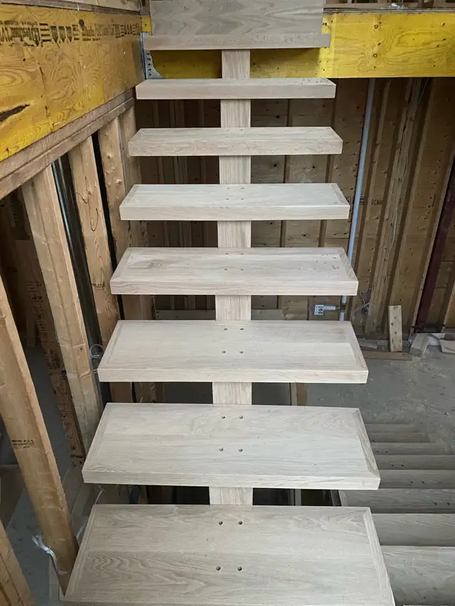 STAIRS AND RAILINGS, FLOOR, TILES  AND  PAINTING!! - Photo 3