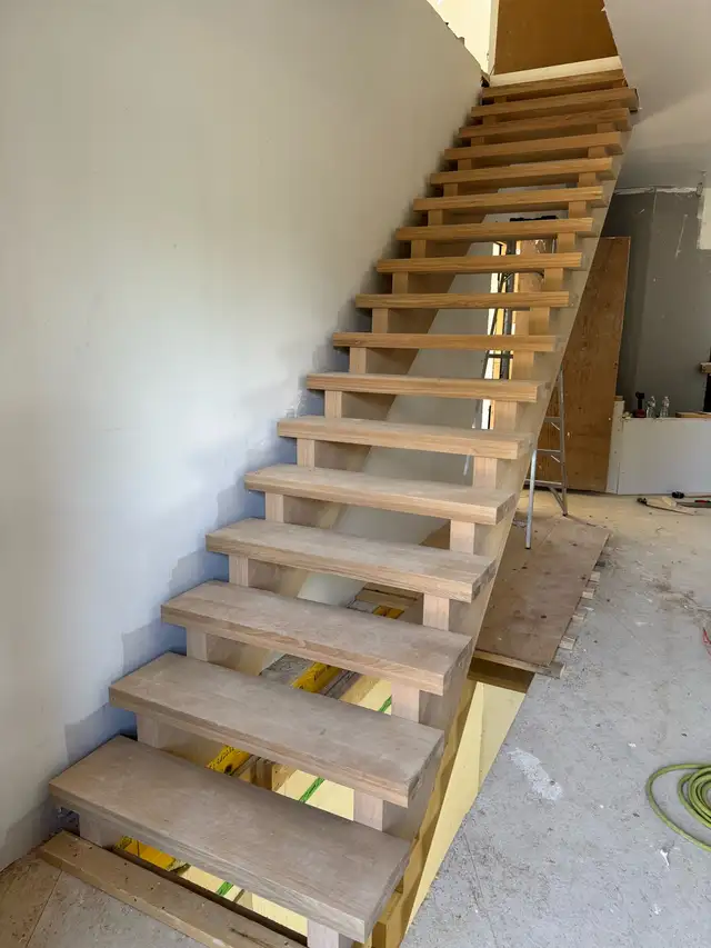 STAIRS AND RAILINGS, FLOOR, TILES  AND  PAINTING!! - Photo 4