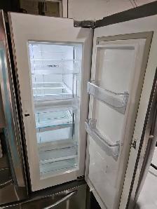 WOW! LG 33' Stainless Steel French Door Fridge Bottom Freezer - Photo 2