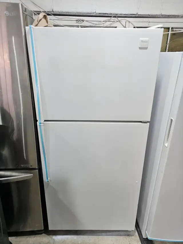 Whirlpool 30' White Top Freezer Bottom Fridge Refrigerator
