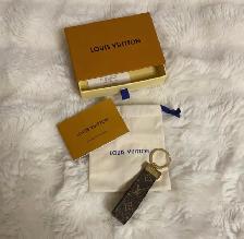 Louis Vuitton Keychain Brand New in Box - Photo 2