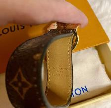 Louis Vuitton Keychain Brand New in Box - Photo 5