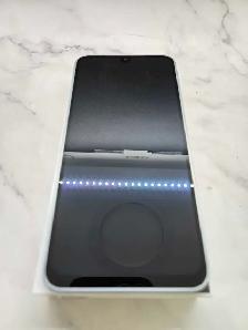 Samsung F17 5G 128GB Like New - Photo 2