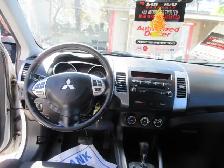 2009 Mitsubishi Outlander ES - Photo 12