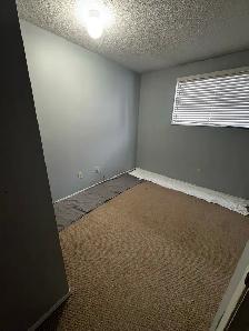 3bedroom upper/lower 4plex unit in Glendale - Photo 7