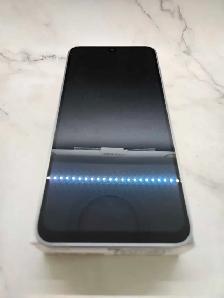 Samsung A17 128GB Like New - Photo 2