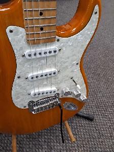 G&L Tribute S-500 Electric Guitar - Photo 2