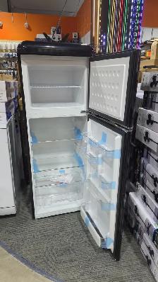 FRIGIDAIRE 7.5 CUFT BLACK REFRIGERATOR - Photo 2
