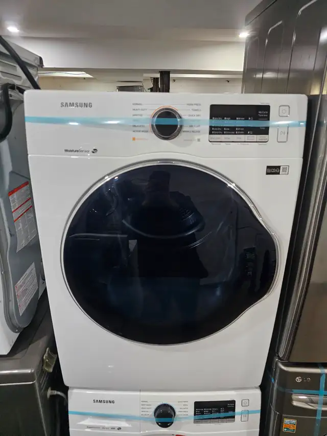 Apartment Size Samsung 24' White Stackable Washer & Dryer Set - Photo 5