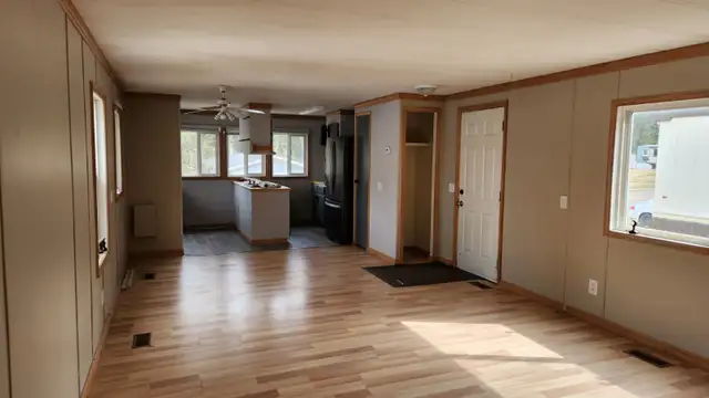 2 Bedroom Home for Rent – Mcleese Lake MH Park – $1,300/month