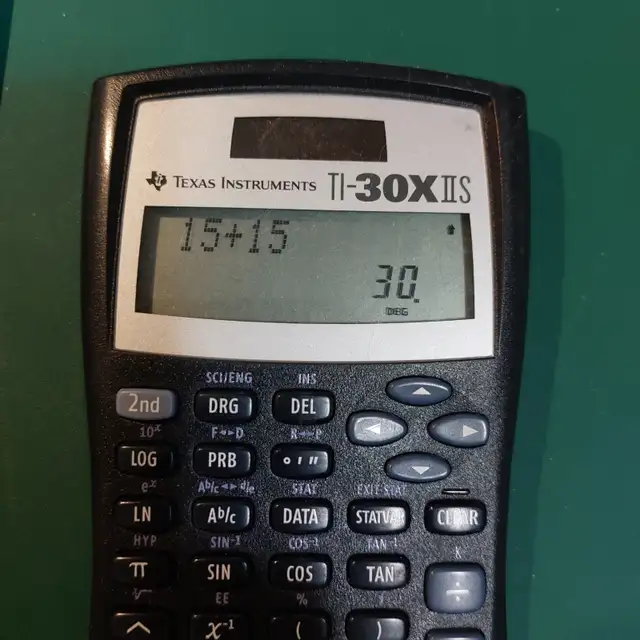 Texas Instrument Calculator - Photo 3