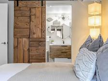 Amazing 3 Bedroom Townhouse - Queen West - Photo 5