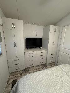 2023 General Coach Ferrensby Queen with full length deck. - Photo 9