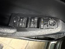 2024 Kia Seltos EX / AWD / Low K / Warranty / Fully Appointed - Photo 12