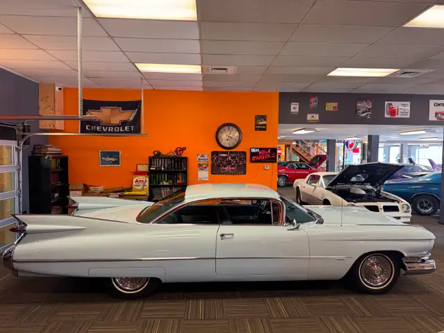 1959 Cadillac Coupe Deville - Photo 2