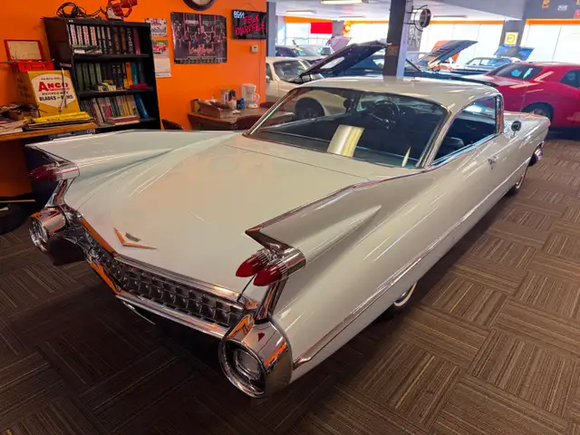 1959 Cadillac Coupe Deville - Photo 3