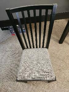 Dining Room Table with 6 chairs and 2 table extensions - Photo 3