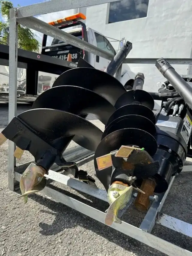 3-Bit Skid Steer Auger – 9",12",18" Sizes - Photo 3