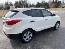 2013 HYUNDAI TUCSON GL  LOW KILOMETRES  CLEAN CARFAX - Photo 7