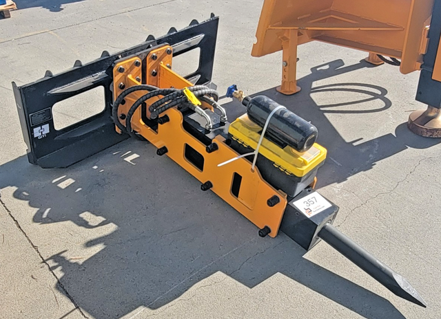 Hydraulic Breaker – Fits Skid Steer, Durable - Photo 3