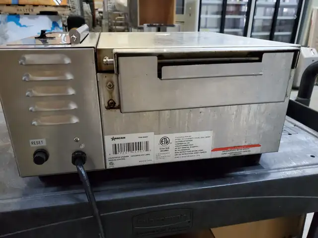 Omcan Stainless Steel Countertop Steamer 44407 - Photo 6