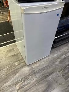 Danby 3.2 Cubic Feet Compact White Fridge