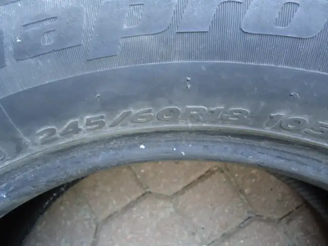 245-60-18 Hankook seulement une - Photo 3