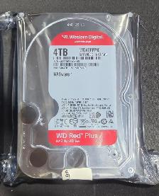 WESTERN DIGITAL WD RED PLUS 4TB HDD (WD40EFPX) for server