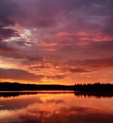 Bird River Cottage - Waterfront