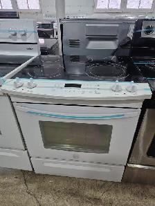 WOW! Kenmore 30' White Slide-in Electric Ceramic Top Stove Oven