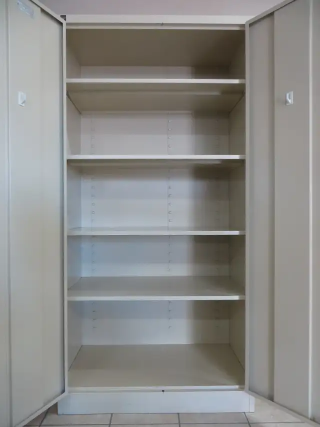 Metal Storage Cabinet, Lock and Key - Photo 3