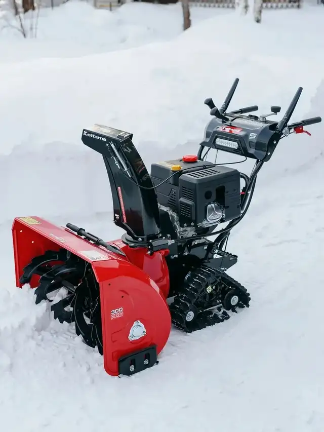 30" Snow Thrower – Easy Clearing, Gas Powered