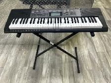 Casio LK265 61 Key Keyboard With Stand