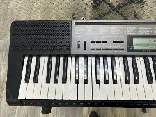 Casio LK265 61 Key Keyboard With Stand - Photo 2