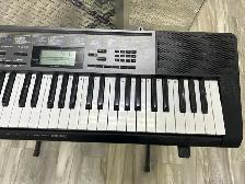 Casio LK265 61 Key Keyboard With Stand - Photo 3