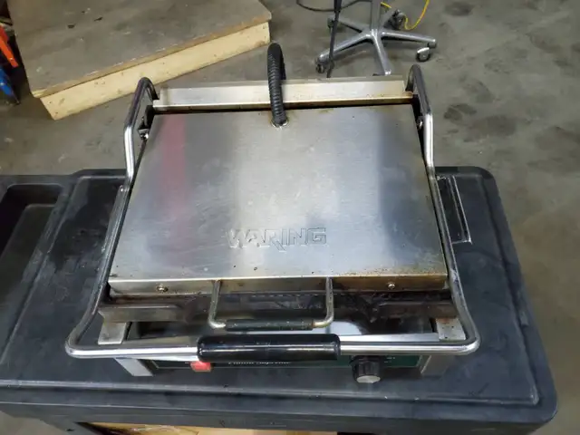 Waring Wpg250 Commercial Panini Express Grooved Plates 120v - Photo 5