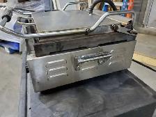 Waring Wpg250 Commercial Panini Express Grooved Plates 120v - Photo 6