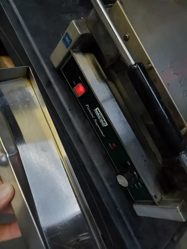 Waring Wpg250 Commercial Panini Express Grooved Plates 120v - Photo 10