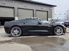 2016 Chevrolet Corvette - LOW MILEAGE, FULLY LOADED, MANUAL - Photo 5